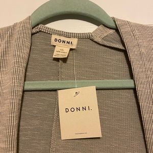 Cardigan that has never been worn OSFM